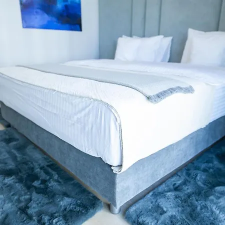 Shades Of Grey 124 - Cloud9 - Pipera - Floreasca - Barbu Vacarescu Area Bükreş