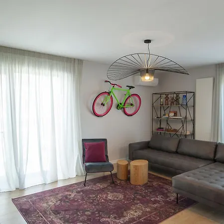 Shades Of Grey 124 - Cloud9 - Pipera - Floreasca - Barbu Vacarescu Area Appartement Boekarest