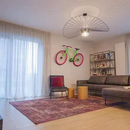 Shades Of Grey 124 - Cloud9 - Pipera - Floreasca - Barbu Vacarescu Area *