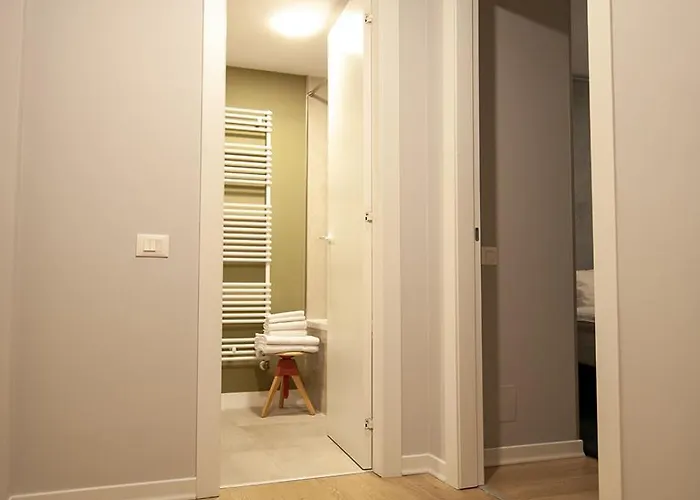 Shades Of Grey 124 - Cloud9 - Pipera - Floreasca - Barbu Vacarescu Area * Bucureşti