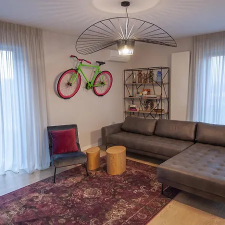 Shades Of Grey 124 - Cloud9 - Pipera - Floreasca - Barbu Vacarescu Area Apartment