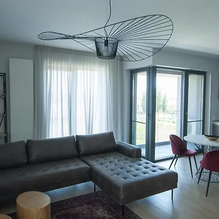 Shades Of Grey 124 - Cloud9 - Pipera - Floreasca - Barbu Vacarescu Area Apartment *