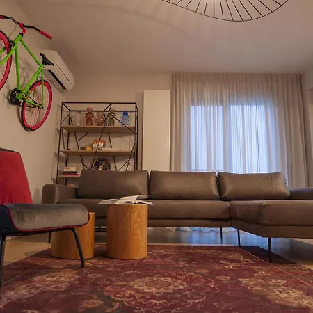 Shades Of Grey 124 - Cloud9 - Pipera - Floreasca - Barbu Vacarescu Area Apartment *